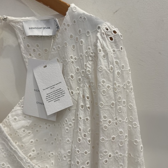 By Significant Other Gorgeous Lace Crop Top - Picture 5 of 6